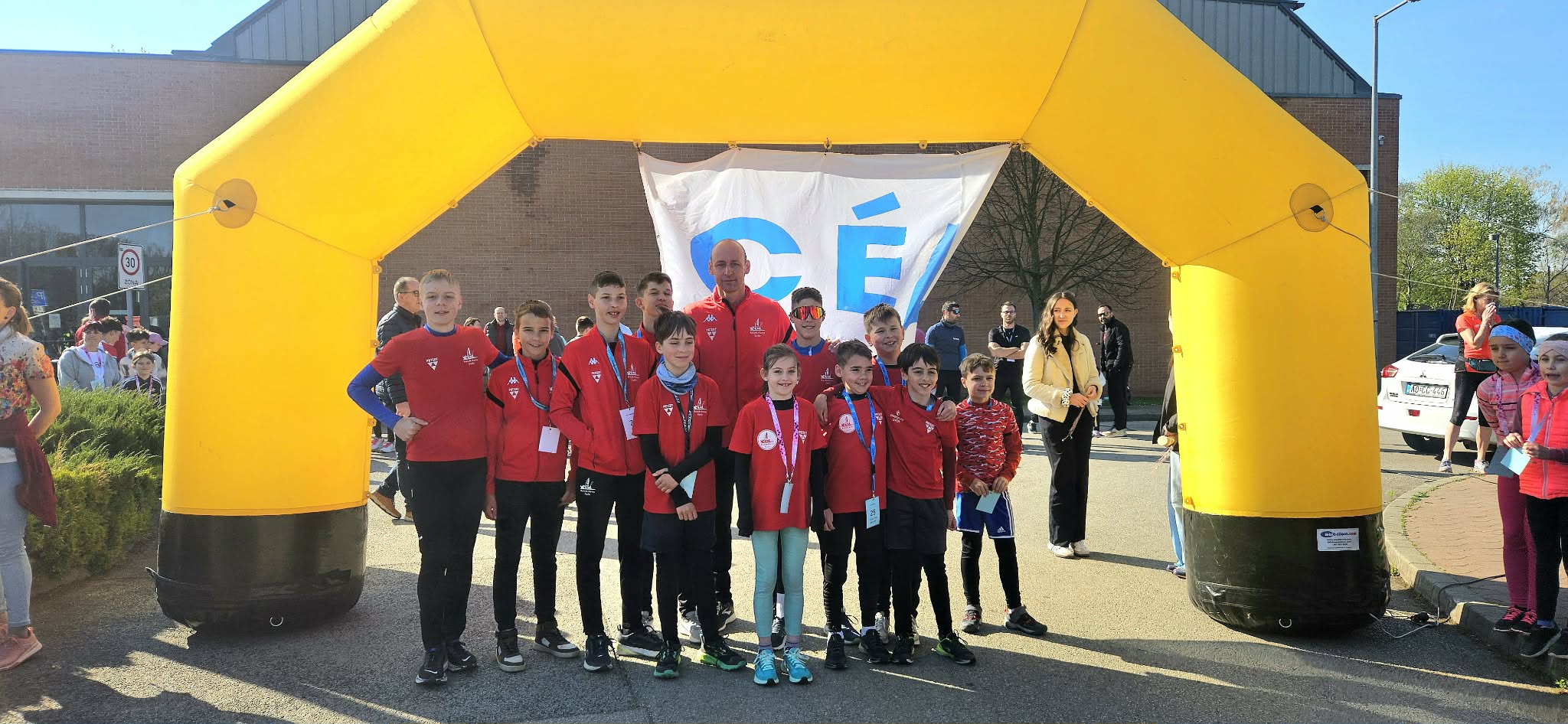 Kenus futás a szentiváni egészség-piacon Kenus futás a szentiváni egészség-piacon